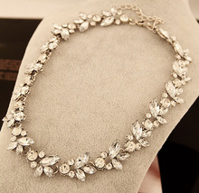 High Quality 2015 Fashion Jewelry Women Crystal Silver Flower Pendant Statement Bib Choker Charm Collar Necklaces