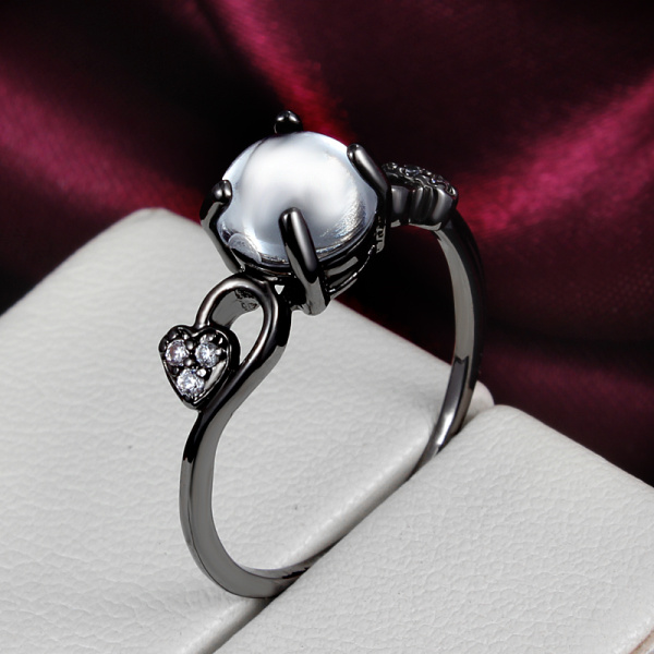 Elegant Style 18K Black Gold Oval White Opal Zircon Fashion Finger Rings Wedding Jewelry Women Gift