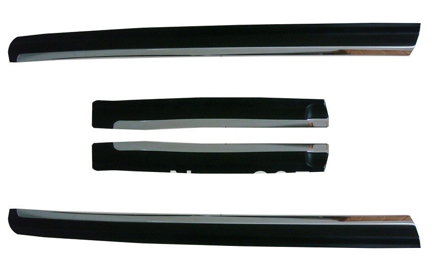 Toyota body side moulding