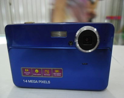 Domestic DC 680 digital camera 14 million pixels 2 7 inch display card type camera