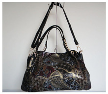wholesale classic bag Leisure bags Size 41 x 25cm Two function PU 2 different colors black