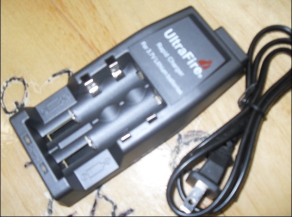 DHLfree shipping wholesale-100pcs UltraFire rapid charger for 3.7V lithium batteries WF-139 18650 14500 18500 17670(China (Mainland))