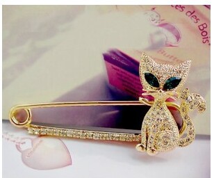 Free shipping accessories crystal green kitten brooch pin trench buckle corsage 