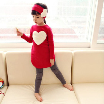 http://i00.i.aliimg.com/wsphoto/v16/1483155438_1/New-2013-love-sign-baby-kids-girls-clothing-sets-headband-coats-pants-children-outerwear-clothes-casual.jpg_350x350.jpg