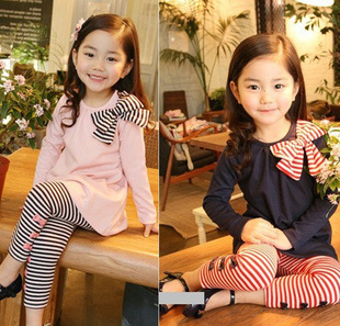 http://i00.i.aliimg.com/wsphoto/v17/1480274344_1/2013-New-autumn-children-clothing-suits-girls-clothes-sets-child-cotton-sportswear-set-girl-casual-suit.jpg_350x350.jpg