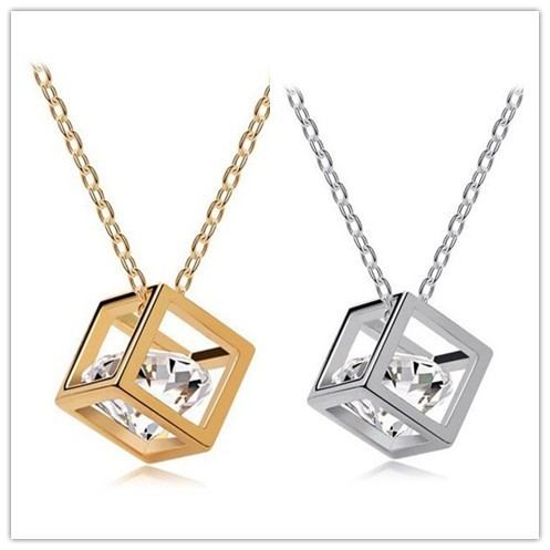 Small Accessories Magic Cube Necklace Short Design Chain Gold Necklaces Pendants Sliver Necklaces Zircon Inside Free