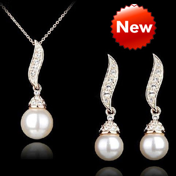 http://i00.i.aliimg.com/wsphoto/v3/1261099282_1/Free-Shipping-Wholesale-Factory-Price-Lots-Noble-18K-Rose-Gold-Plated-Leaves-Pearl-Rhinestone-Necklace-Earrings.jpg_350x350.jpg