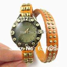 Casual Leather Wristwatch Stud Bronze Rivets Bracelet Watch Popular Friendship Gift Jewelry