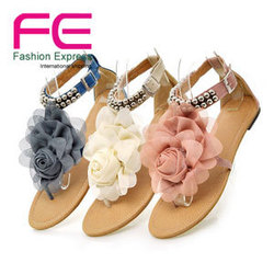 Big Discount!!! 2013 New Arrival Sweaty Women Flat Sandals With Flower On Top Beading Strip Free Shipping By FE Fashion Express(China (Mainland))