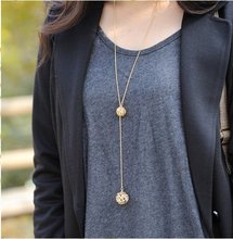 Hot Selling Classic Crystal Necklace Hollow Ball, A Long Section Of High Texture Flash Spher N11