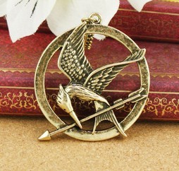 New mix order Fashion jewelry hunger game Ridicule birds necklace mix color 0 N794