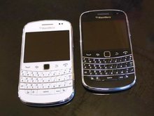 Unlocked Original Blackberry Bold Touch 9900 Full Set Cell phones GSM QWERTY 2 8 inch WiFi