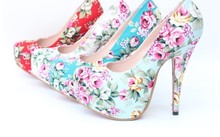 new arrive lady court shoe vintage flower pattern women pumps big size 41 42