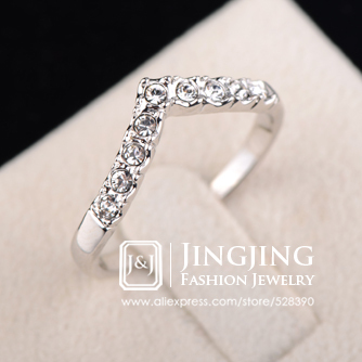 White Gold Plated Fashion Love Heart Design Crystals Studded Simple Ring for Women JingJing GA029D 